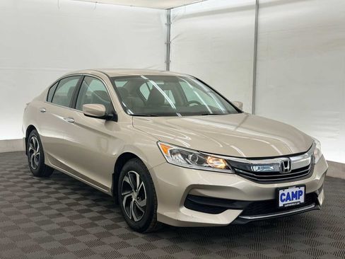Used 2017 Honda Accord LX image 8