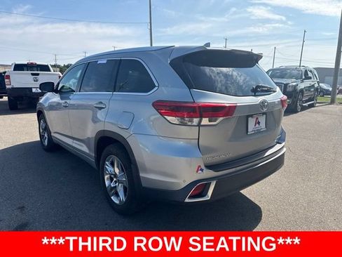 Used 2017 Toyota Highlander Limited Platinum w/ Carpet Mat Package AWD/4WD image 5