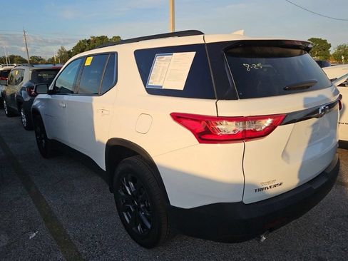 Used 2020 Chevrolet Traverse RS FWD image 3