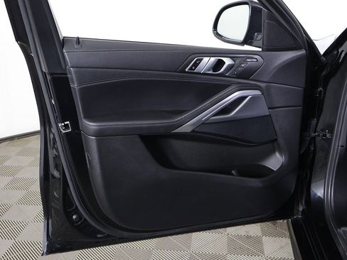 Used 2021 BMW X6 xDrive40i w/ Premium Essential Package image 27