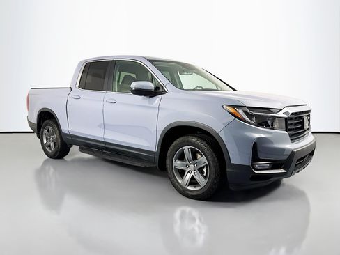 Certified 2023 Honda Ridgeline RTL image 3