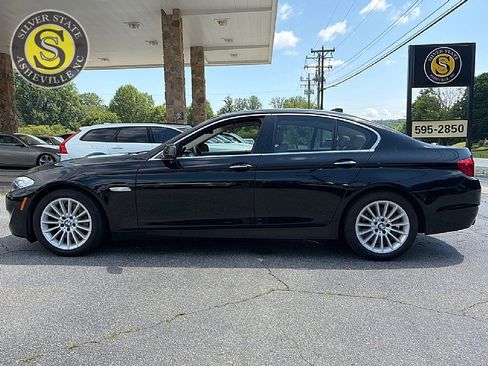 Used 2011 BMW 535i Sedan RWD image 3