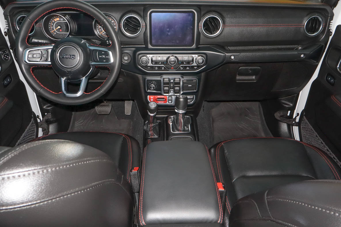 Used 2023 Jeep Gladiator Rubicon AWD/4WD image 9