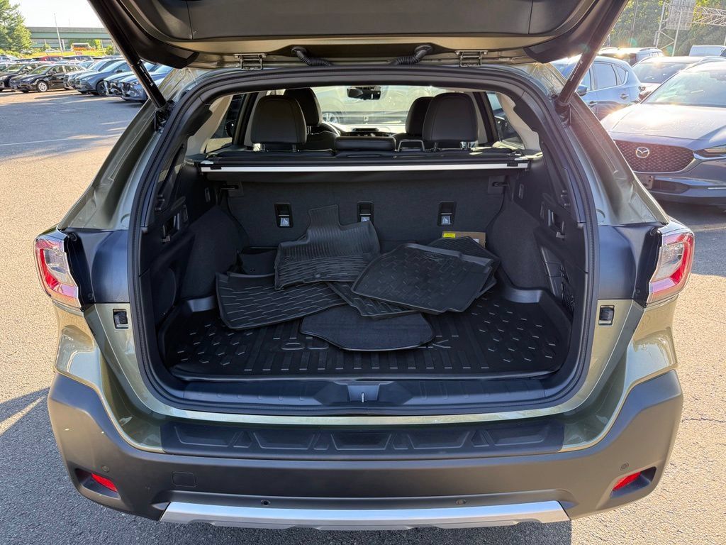 Certified 2025 Subaru Outback Touring XT AWD/4WD image 30