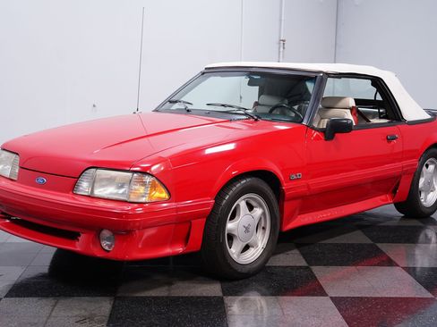 Used 1990 Ford Mustang GT image 5