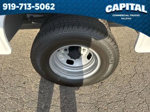 New 2025 Ford F350 XL w/ XL Chrome Package image 13