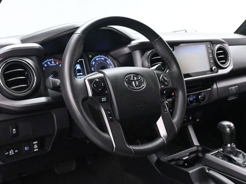 Used 2023 Toyota Tacoma TRD Off-Road w/ Technology Package AWD/4WD image 26
