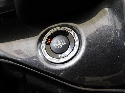 Used 2022 Jeep Grand Cherokee Laredo w/ Luxury Tech Group I image 23