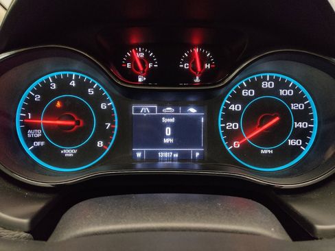 Used 2018 Chevrolet Cruze LT w/ Convenience Package FWD image 23