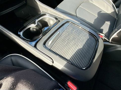 New 2026 Chrysler Pacifica Limited w/ S Appearance Package image 21