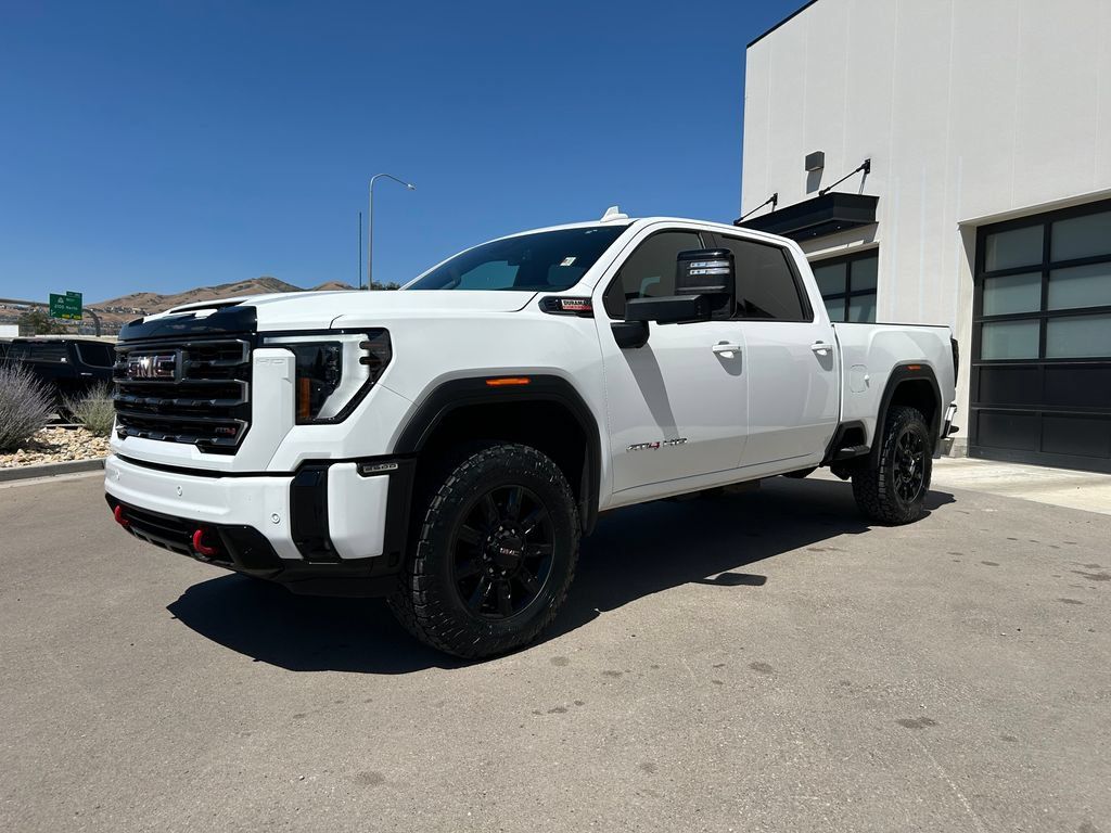 Used 2025 GMC Sierra 2500 AT4 AWD/4WD image 9