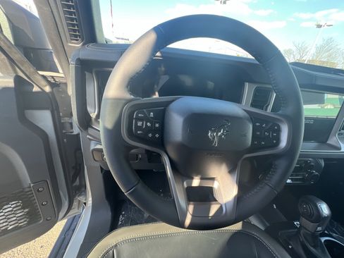 New 2026 Ford Bronco Outer Banks image 16