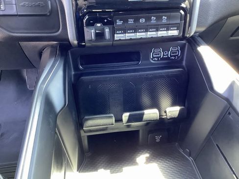 Used 2022 RAM 3500 Laramie image 19