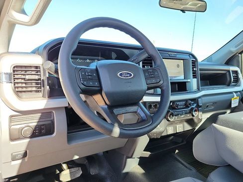 New 2026 Ford F550 4x4 Regular Cab Super Duty image 17