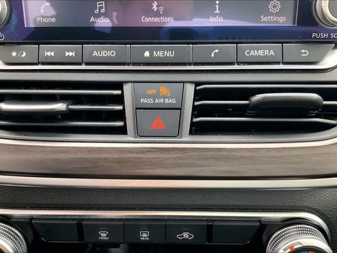 Used 2024 Nissan Altima 2.5 SV image 29