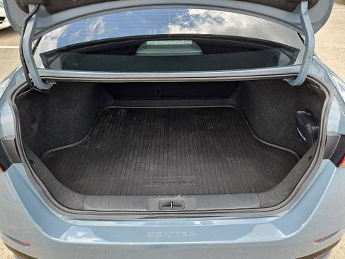 Certified 2024 Nissan Sentra SR FWD image 12