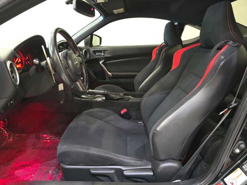 Used 2013 Scion FR-S RWD image 21