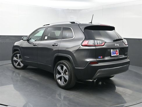 Used 2019 Jeep Cherokee Limited image 22