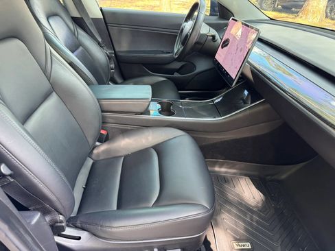 Used 2018 Tesla Model 3 Mid Range RWD image 24