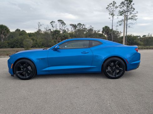 Used 2024 Chevrolet Camaro LT image 8