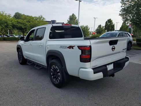 Certified 2023 Nissan Frontier PRO-4X w/ Tow Package AWD/4WD image 3