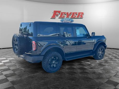 New 2025 Ford Bronco Outer Banks w/ Black Appearance Package image 7