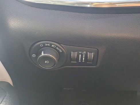 Used 2023 Jeep Compass Limited w/ Sun and Sound Group image 24