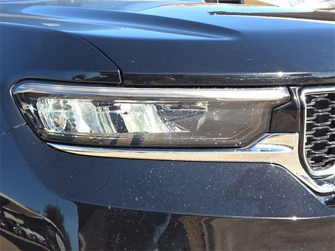 Used 2023 Jeep Grand Cherokee Limited image 4