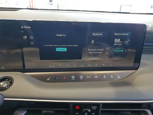 New 2026 Nissan Leaf Platinum+ image 17