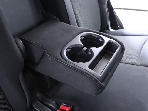 Used 2020 Nissan Pathfinder S image 14