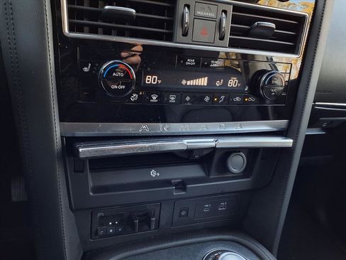 Used 2024 Nissan Armada SV image 21