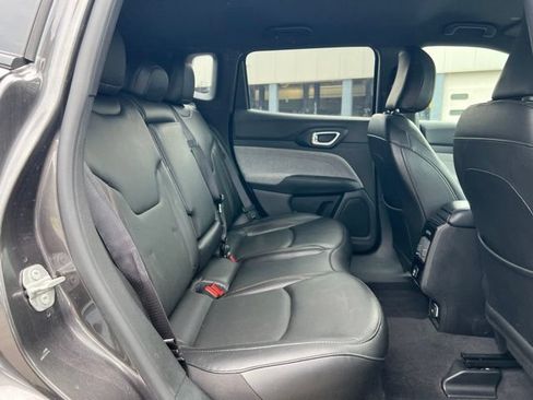 Used 2023 Jeep Compass Latitude AWD/4WD image 14