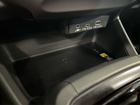 New 2026 Subaru Crosstrek 2.5i Limited w/ Crosstrek Mirror Package AWD/4WD image 39
