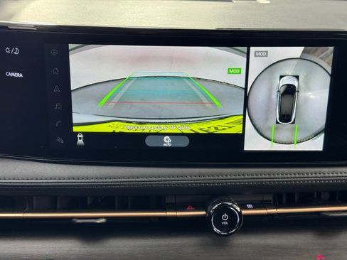 Used 2023 Nissan Ariya Premiere image 27