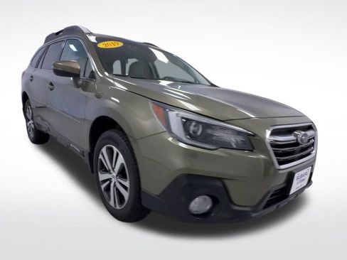 Used 2019 Subaru Outback 2.5i Limited AWD/4WD image 2