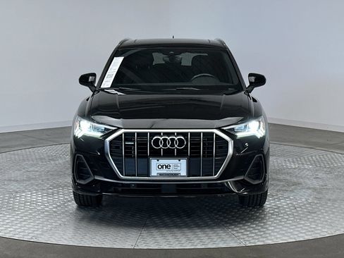 Used 2020 Audi Q3 2.0T Premium Plus w/ Premium Plus Package AWD/4WD image 29