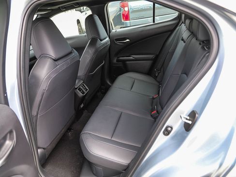 Used 2025 Lexus UX 300h FWD w/ Accessory Package (Z2) image 19