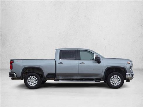 Used 2026 Chevrolet Silverado 2500 LTZ AWD/4WD image 4