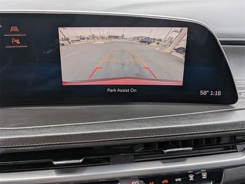 Used 2024 Cadillac XT4 Premium Luxury image 18