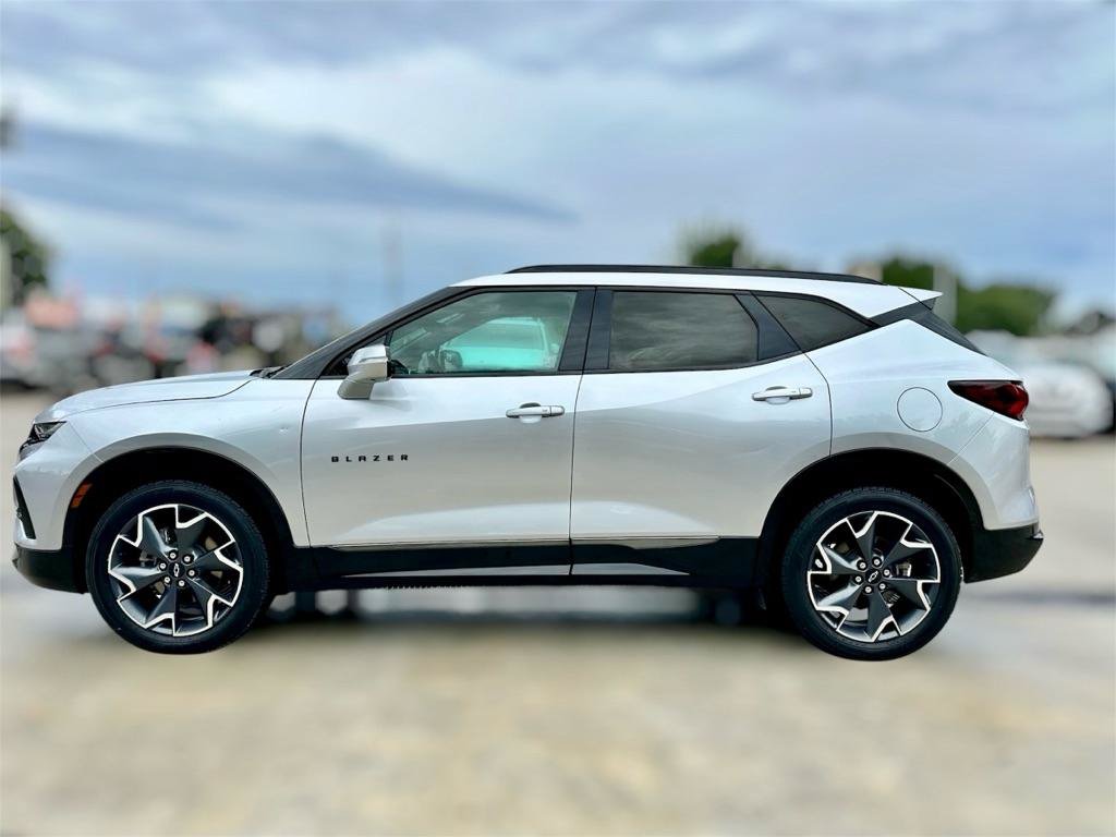 Used 2022 Chevrolet Blazer RS w/ Driver Confidence II Package FWD image 3