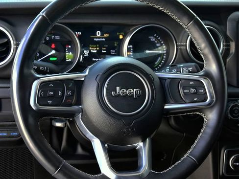 Used 2023 Jeep Wrangler Unlimited Sahara w/ Cold Weather Group AWD/4WD image 20