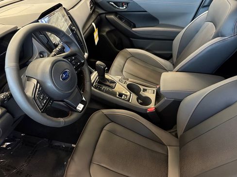 New 2026 Subaru Crosstrek 2.5i Limited w/ Crosstrek Mirror Package image 9