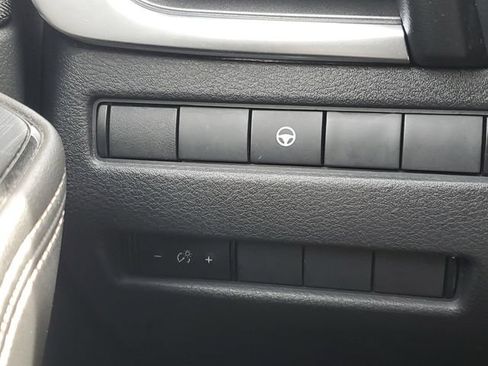Used 2021 Nissan Rogue SV AWD/4WD image 19
