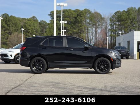Used 2024 Chevrolet Equinox LS w/ Midnight Edition image 8