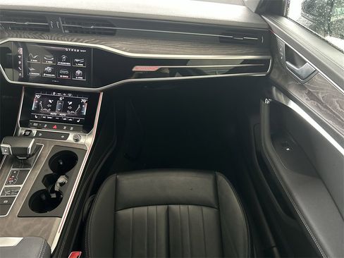 Used 2024 Audi A6 Premium Plus image 46