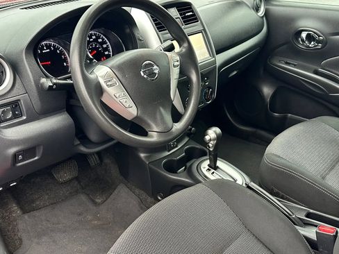 Used 2019 Nissan Versa SV image 10