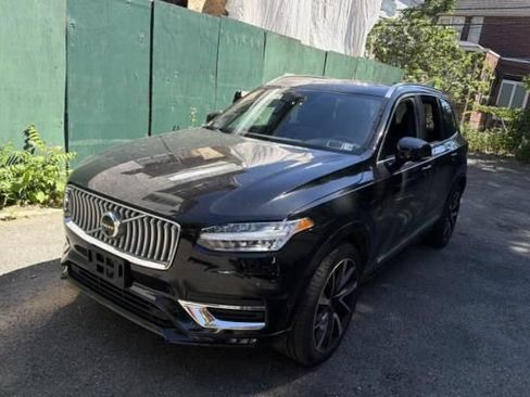 Used 2023 Volvo XC90 B6 Plus AWD/4WD image 1