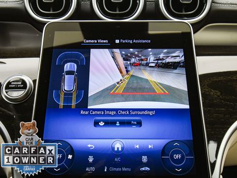 Used 2025 Mercedes-Benz GLC 300 4MATIC image 41