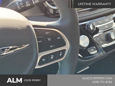 New 2026 Chrysler Pacifica Select image 22