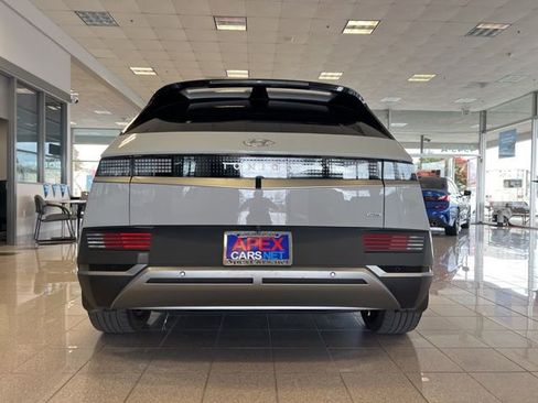 Used 2023 Hyundai Ioniq 5 SEL image 8